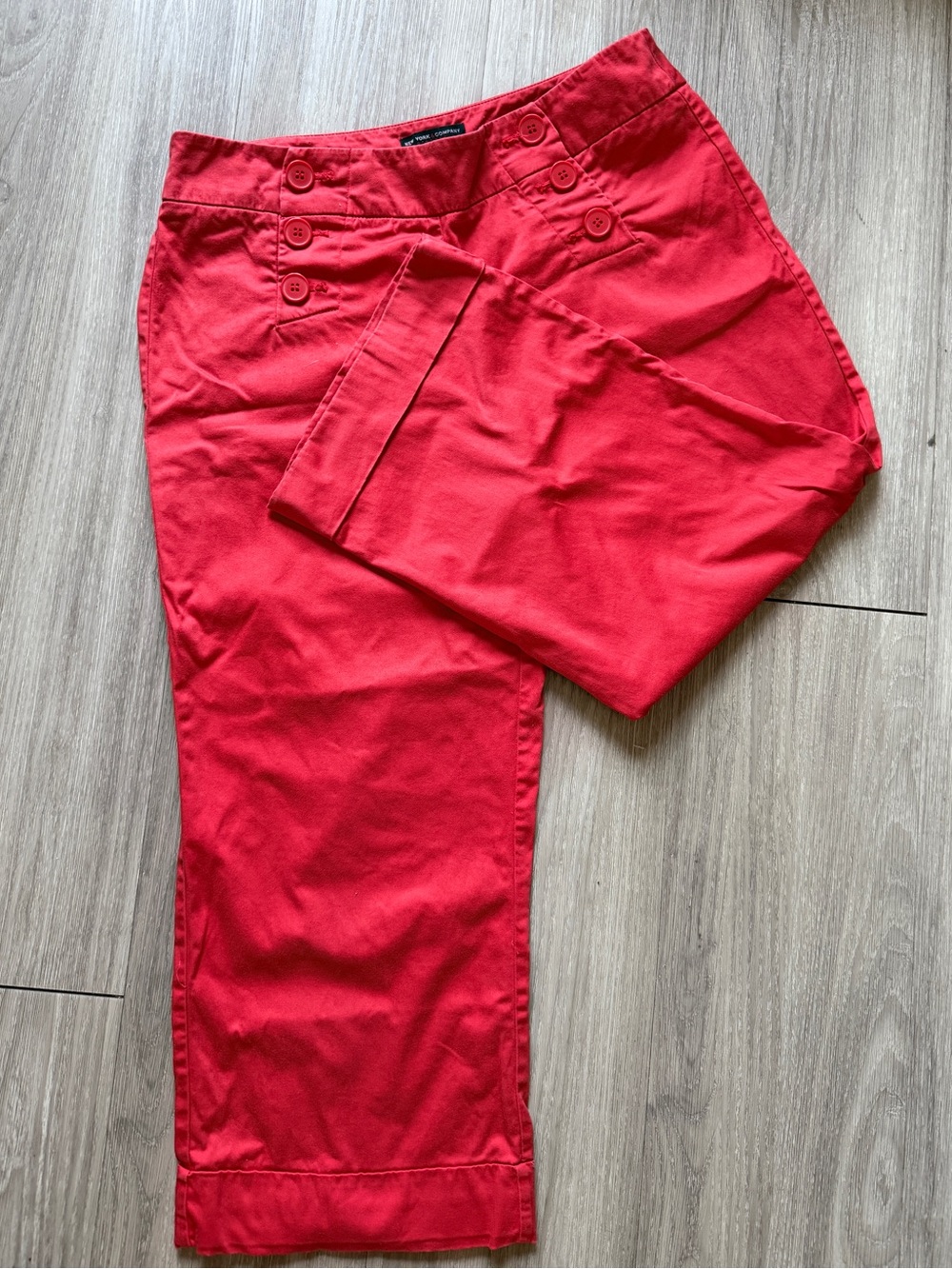 Red Button-Accent Capris - Picture 2 of 7